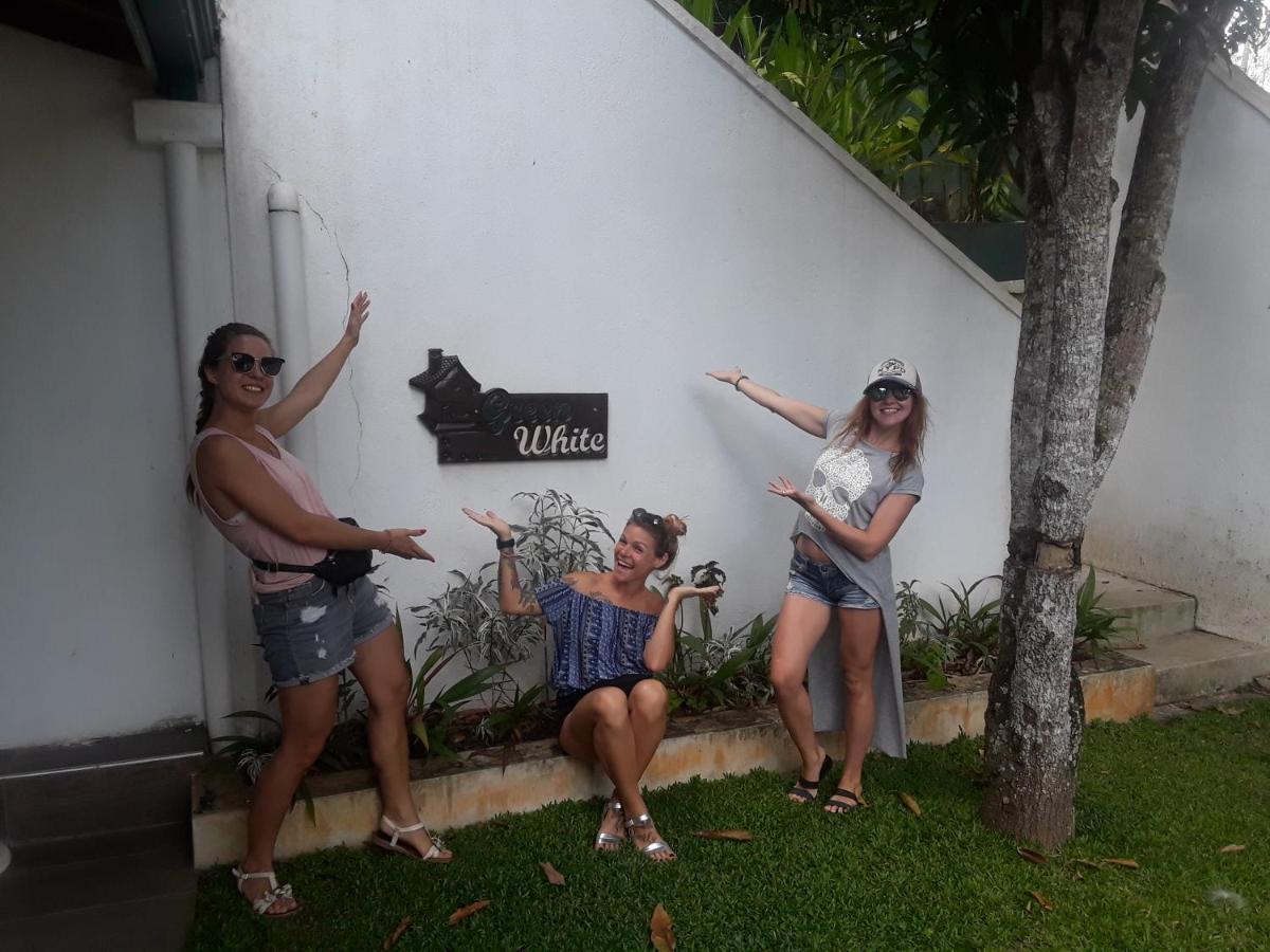 Villa Green White Unawatuna Exterior photo